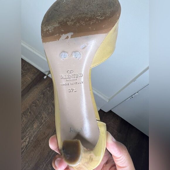 Valentino Garavani D’Orsay Couture Nude Patent Leather Bow Detail Peep Toe Heels - Picture 16 of 16